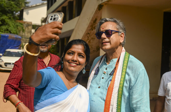 Tharoor Declines ‘Veer Savarkar Award’, Says Name Announced Without Consent; Congress Leaders Also Oppose Acceptance