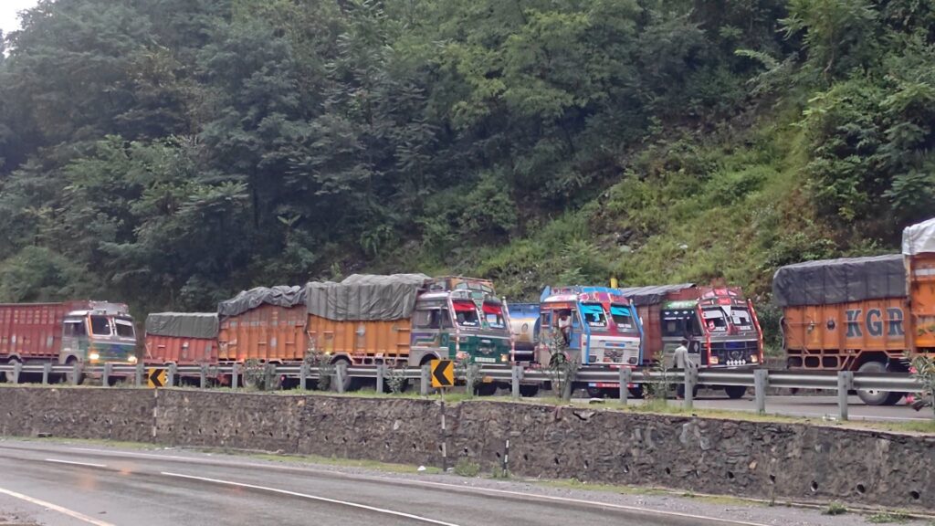 Traffic Halted on Jammu-Srinagar National Highway After Heavy Rainfall Triggers Landslides